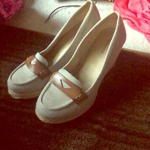 Wedge shoes